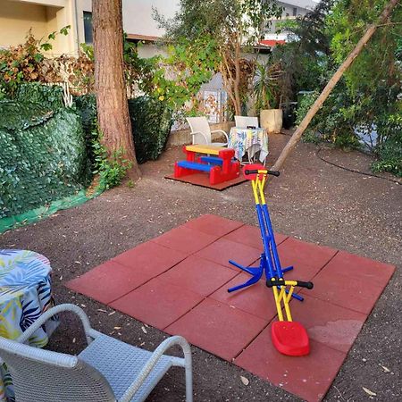 Hotel Agni -Enoikiazomena Diamerizmata Kallithea  Екстериор снимка