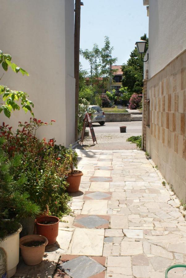 Hotel Agni -Enoikiazomena Diamerizmata Kallithea  Екстериор снимка