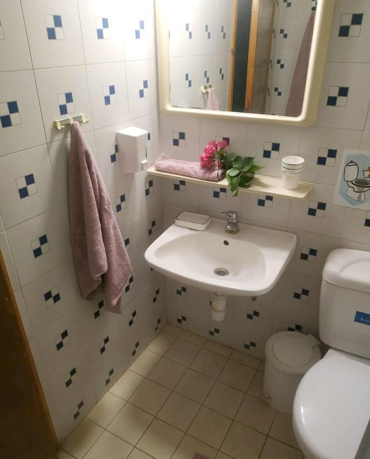 Hotel Agni -Enoikiazomena Diamerizmata Kallithea  Екстериор снимка