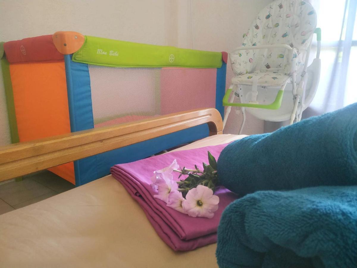 Hotel Agni -Enoikiazomena Diamerizmata Kallithea  Екстериор снимка