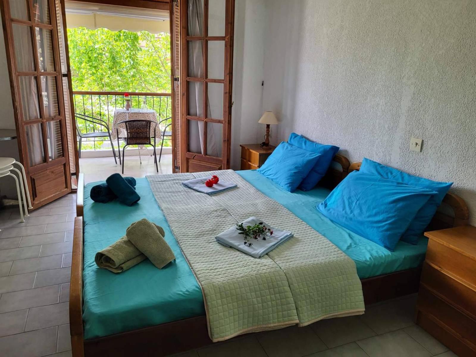 Hotel Agni -Enoikiazomena Diamerizmata Kallithea  Екстериор снимка